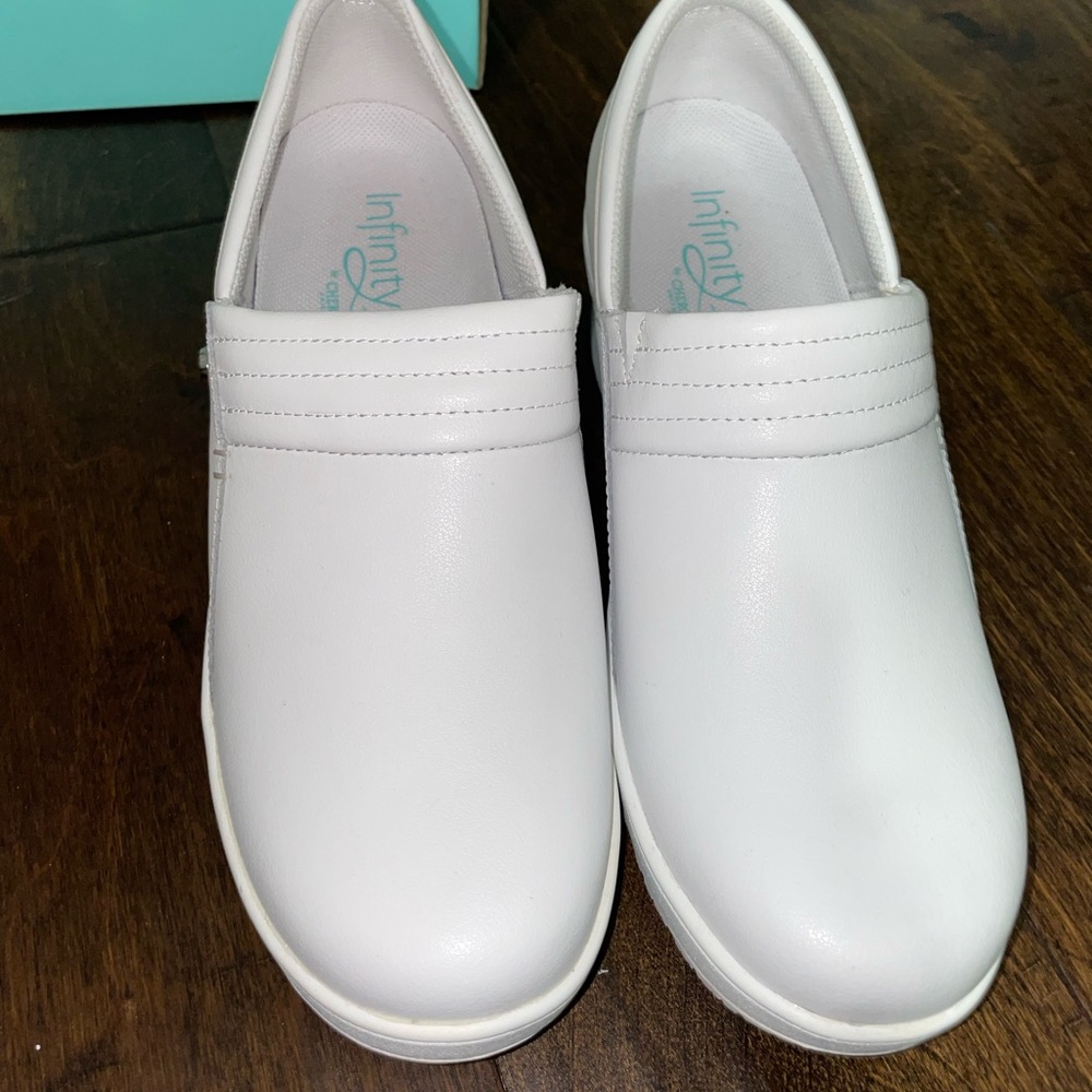 White Nursing Shoes Gem